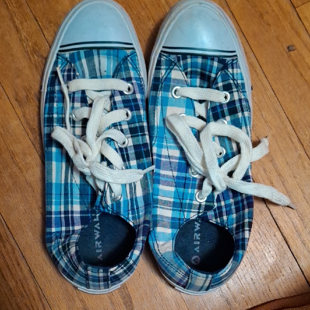 Airwalk Blue Plaid Shoes W 9